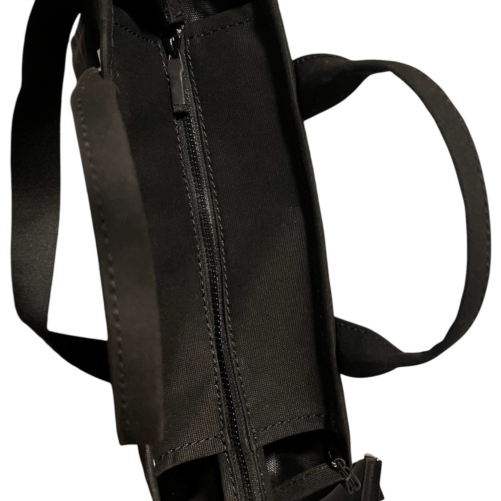 Marc Jacobs Black Messenger Bag - Picture 4 of 7
